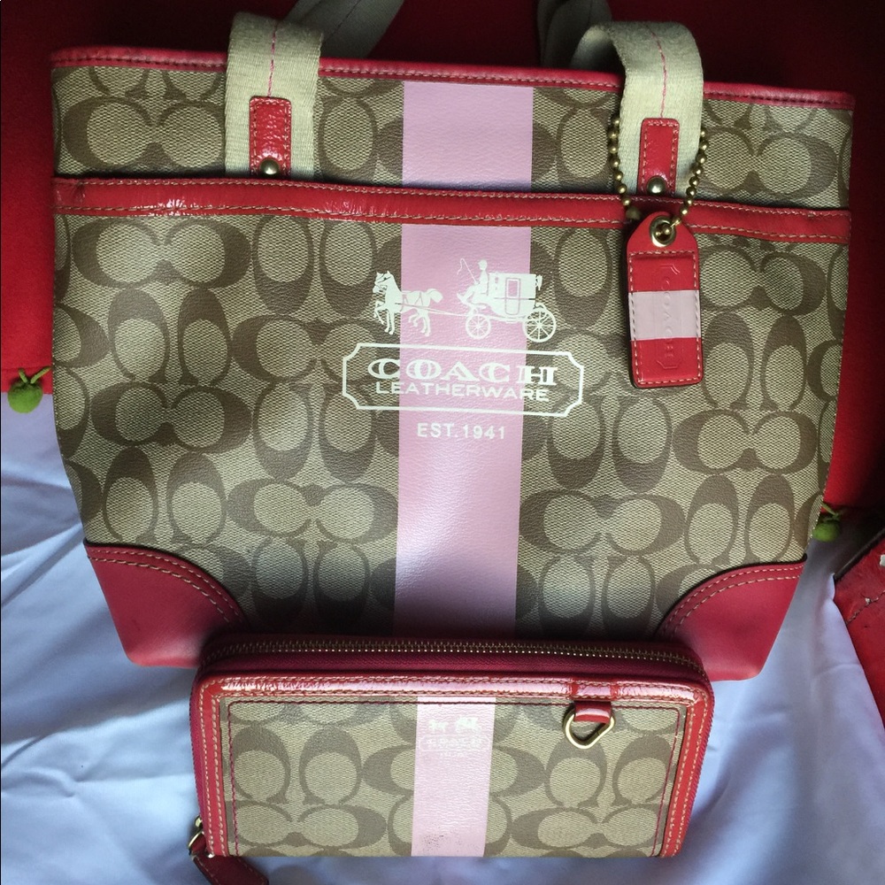 Aunthentic Coach bag & wallet set 🎉 SOLD out!